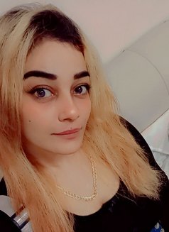 Natasha - escort in Colombo Photo 4 of 4