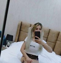 Candy - escort in Al Juffair