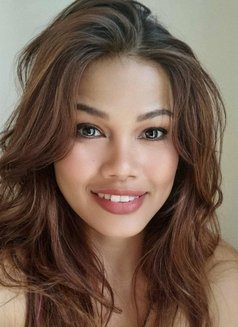Natasha - masseuse in Bangkok Photo 4 of 4