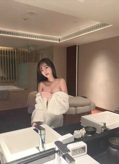 Natasha - escort in Kuala Lumpur Photo 3 of 3