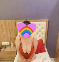 Natasha The Milf - Cam & Real Meet - puta in New Delhi