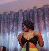 Natasha UG - puta in Nairobi