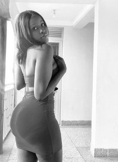 Natasha - escort in Jeddah Photo 6 of 6