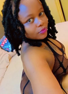 Natasha - escort in Muscat Photo 8 of 9