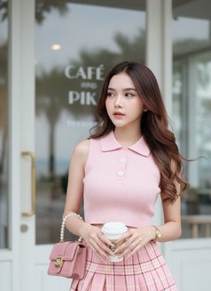 Natasya - escort in Jakarta Photo 3 of 6