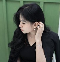 aprilia - puta in Surabaya