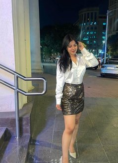 Nataya Malhotra - escort in Bangalore Photo 2 of 12