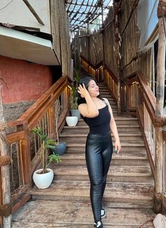 Nataya Malhotra - escort in Bangalore Photo 6 of 12