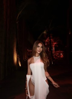 Natcha - puta in Phuket Photo 6 of 6