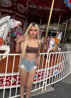 Natchaya - Acompañantes transexual in Phuket Photo 4 of 5