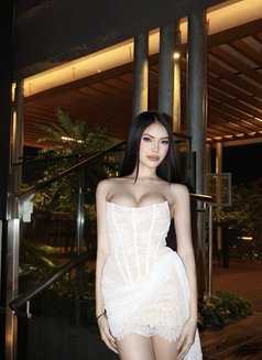 Nathalia Garcia - escort in Kuala Lumpur Photo 11 of 14