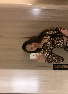 Nathalie Escoto - Transsexual escort in Manila Photo 4 of 4