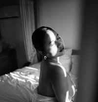 Nathalie - Intérprete de adultos in Bali