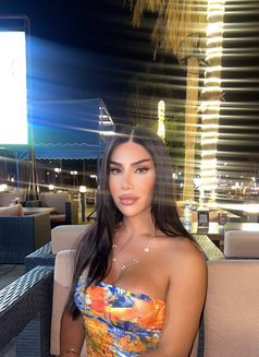 Nathalie - Transsexual escort in Beirut Photo 24 of 29