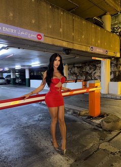 Nathalie - Transsexual escort in Beirut Photo 18 of 19