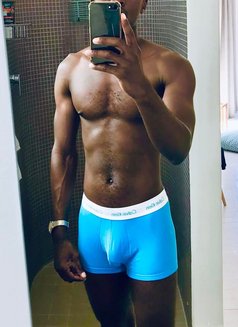 Nathan - Acompañantes masculino in Cape Town Photo 2 of 3