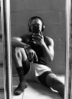 Nathan - Male escort in Cape Town Photo 5 of 5