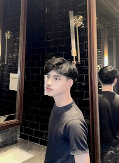 Nathan - Male escort in Jakarta Photo 4 of 8