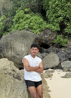 Nathan - Male escort in Bali Photo 4 of 5