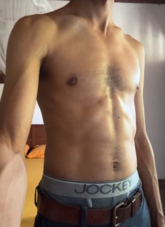 Nathan - masseur in Colombo Photo 2 of 3