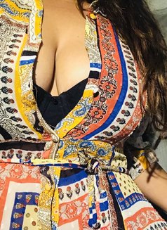 Nathasha live calls sessions - companion in Colombo Photo 2 of 2