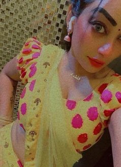 Nathasha - escort in Colombo Photo 3 of 5