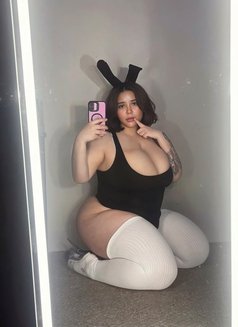 BENZ ( only incall ) - puta in Bangkok Photo 14 of 26