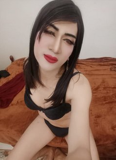 Natnat - Acompañantes transexual in Muscat Photo 2 of 2