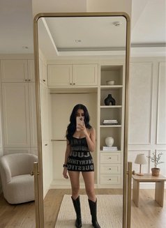 Nattanan - puta in Phuket Photo 5 of 9