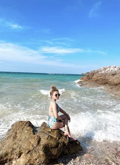 Natty - puta in Bangkok Photo 5 of 6