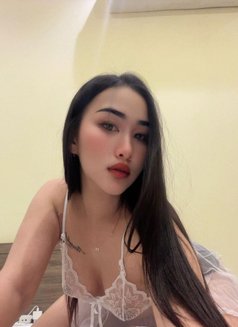 Natty - puta in Riyadh Photo 15 of 23