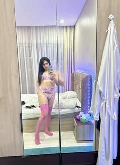 Full service - Transsexual escort in Bangkok Photo 20 of 28