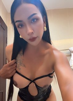 Natty88 - Transsexual escort in Bangkok Photo 3 of 5