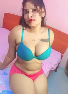 It's Mahee small cubby cute 🫦 - escort in Colombo Photo 3 of 20