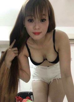 Natural Young Asian Masseuse - escort in Muscat Photo 1 of 3
