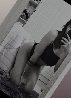 Naturalicious Nicole - Transsexual escort in Al Ain Photo 3 of 12