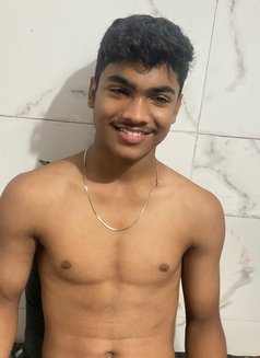 Naturalspirit - Male escort in Mumbai Photo 2 of 4