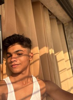 Naturalspirit - Male escort in Mumbai Photo 3 of 4