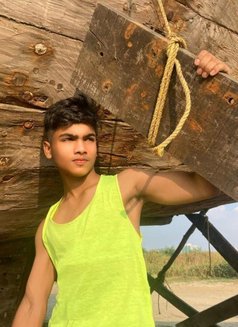 Naturalspirit - Acompañantes masculino in Mumbai Photo 8 of 14