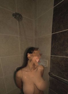 Naught Wild Girl in Bangkok - puta in Bangkok Photo 7 of 7