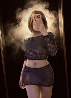 Naughty Armychloe Big Dick Big Ass - Acompañantes transexual in Al Manama Photo 3 of 7