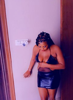 Naughty Favour rimming, gfe - escort in Bangalore Photo 4 of 9