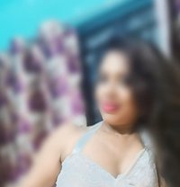 Naughty Julie - puta in Kolkata