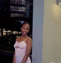 SEXY PETITE Mistress Gina - puta in Kuala Lumpur Photo 1 of 6