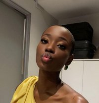 SEXY PETITE Mistress Gina - puta in Kuala Lumpur