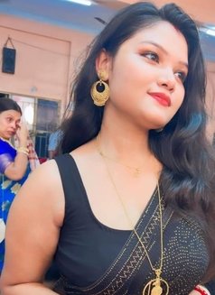 Naughty pooja Independent bhabhi 🏵 - Intérprete de adultos in New Delhi Photo 8 of 10