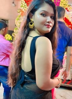 Naughty pooja Independent bhabhi 🏵 - Intérprete de adultos in New Delhi Photo 9 of 10