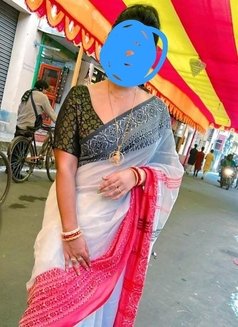 Naughty pooja Independent 🏵 - adult performer in New Delhi Photo 4 of 5