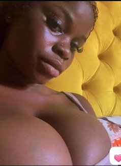 Naughty Sandra - escort in Sharjah Photo 1 of 1