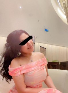 Naughty Shey - escort in Colombo Photo 1 of 3